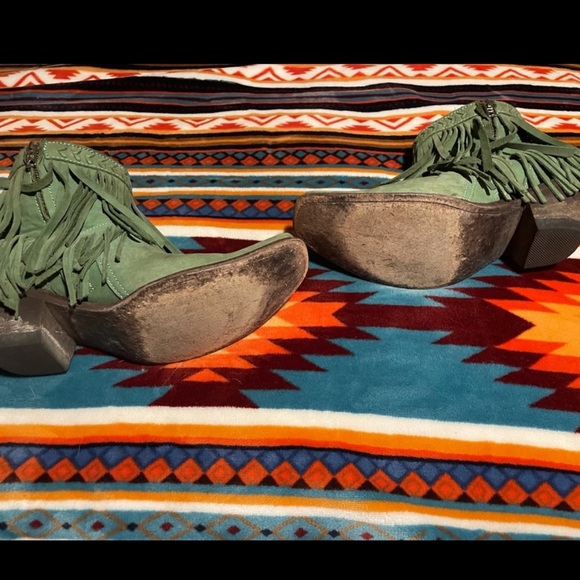 Old Gringo booties w/ fringe - Picture 4 of 10